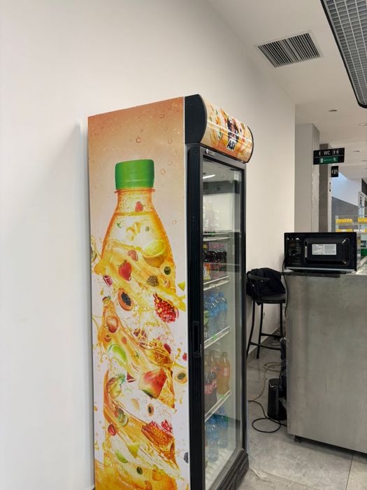 Продам торговые витрины, оборудование для кафе