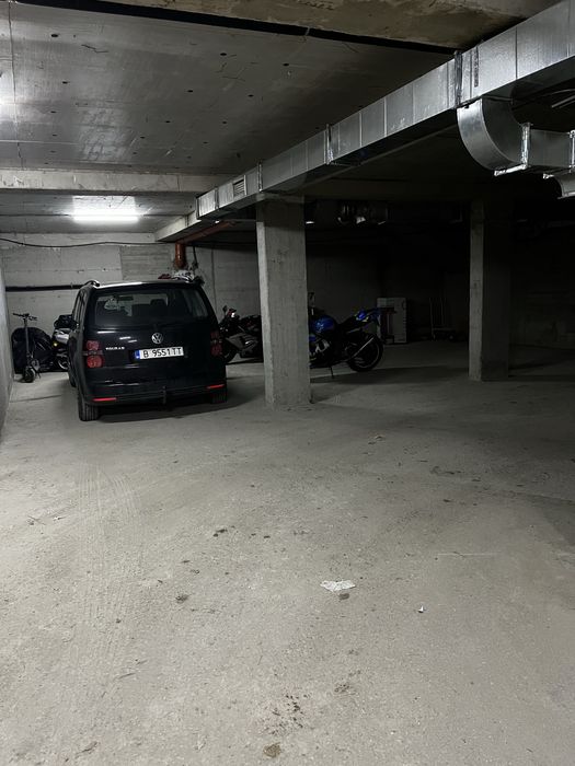 Продава се Гараж / Паркомясто в Варна, Кайсиева градина - 20 кв.м за 434 €/кв.м - Снимка #1