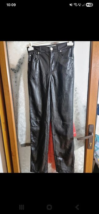 Pantaloni imitație piele
