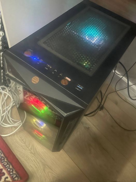I7 9700k, 32gb ozu, z390 без видео карта