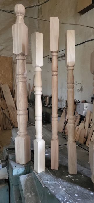 Vand balustri si picioare masa  living