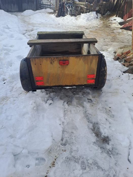 Vand remorcuta pentru atv sau motocoltor..1200lei negociabil