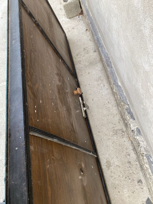 Темир есик сатылады