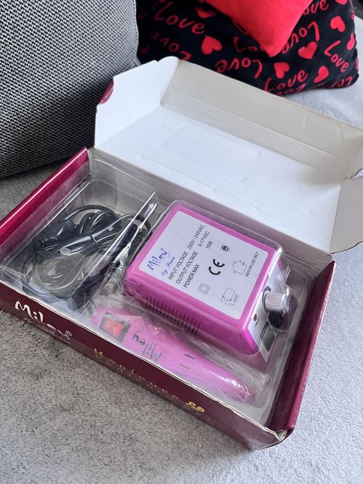 Pila electrica pentru manichiura