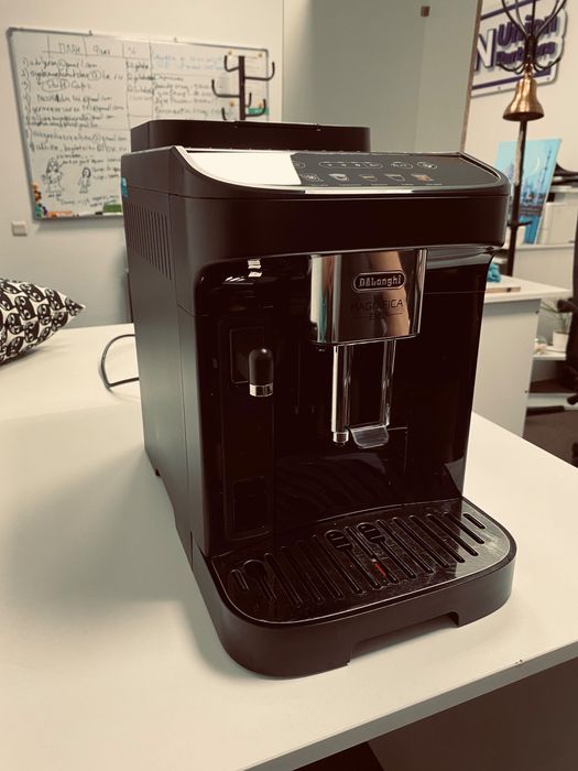 Кофемашина Delonghi