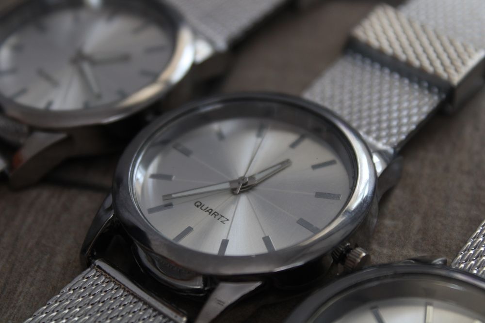 Дамски часовник.