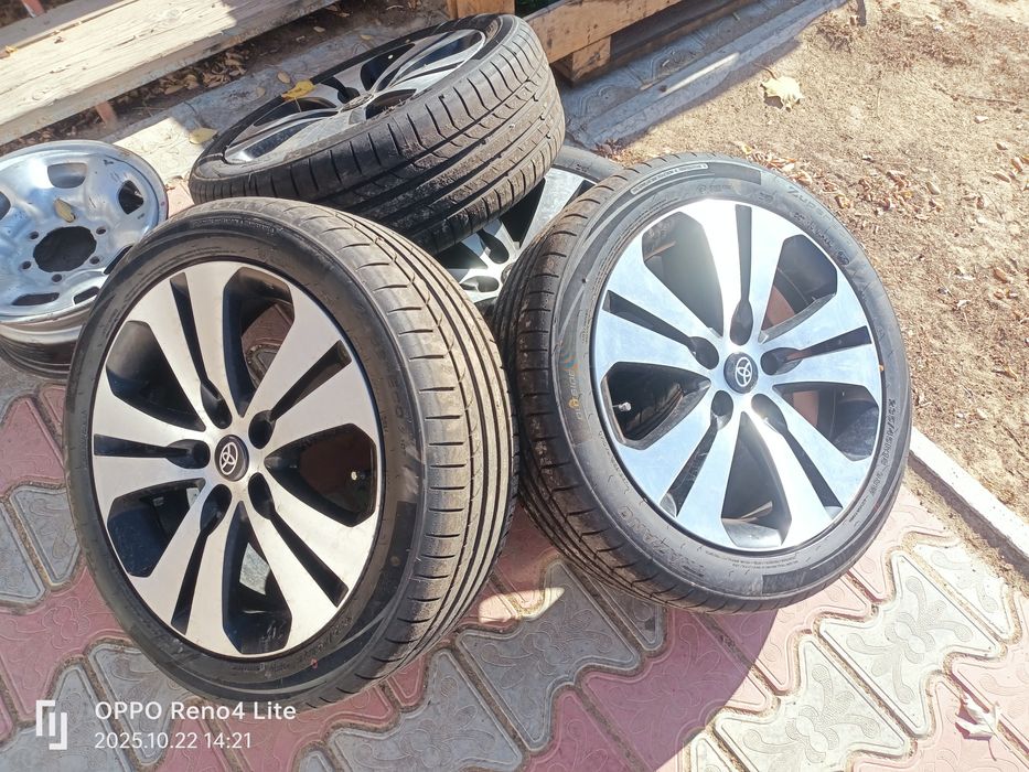 Комплект дисков с шинами