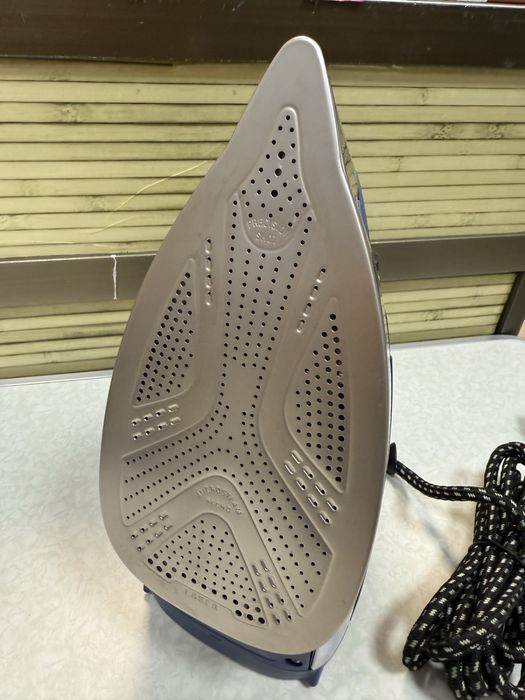 Парна ютия Rowenta DW8215