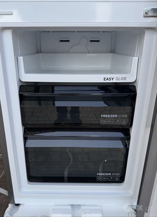 Холодильник Ziffler BRF-270BFDG No Frost Inverter 270 л