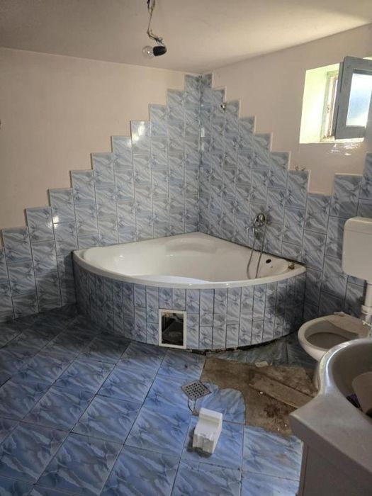 casa e vanzare in slobozia giurgiu 27000€ mai multe detalii in privat