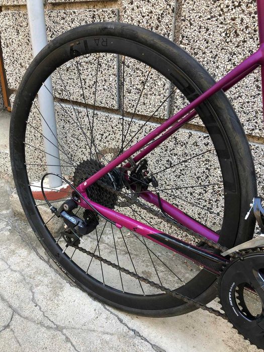 Cube - Axial - Pro алуминии
гравел