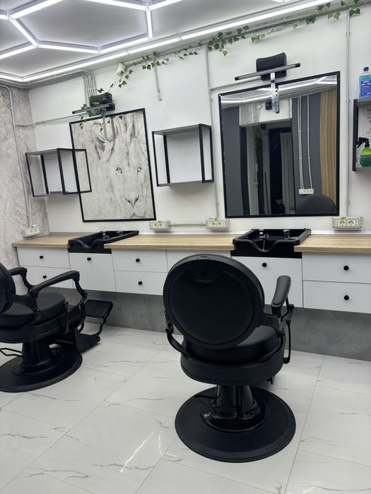 Posturi de inchiriat!