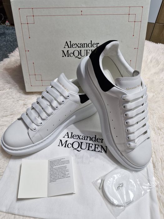 Alexander  McQueen oversized sneakers mărimea 42