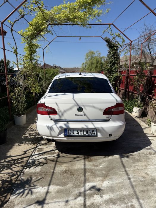 SKODA Superb 2010 — imagine 2