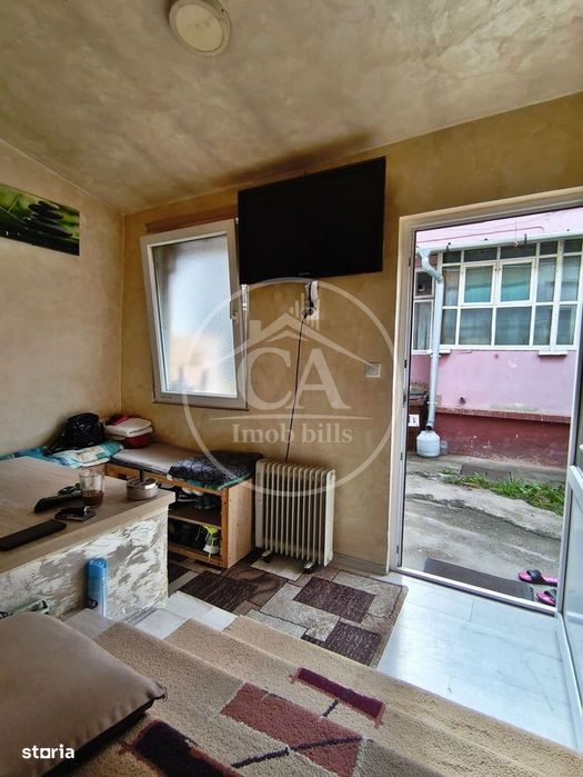 Apartament cu 2 camera la curte comuna de vanzare Central, Oradea