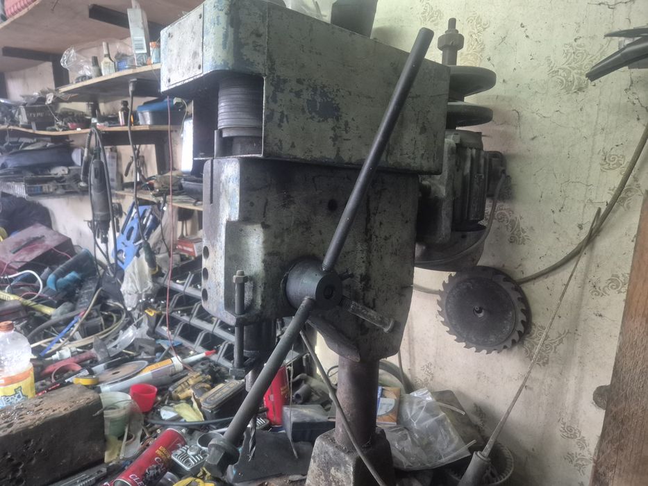 Продам сверлильный станок