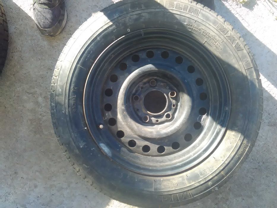 Резервна гума с джанта за  бмв е 34