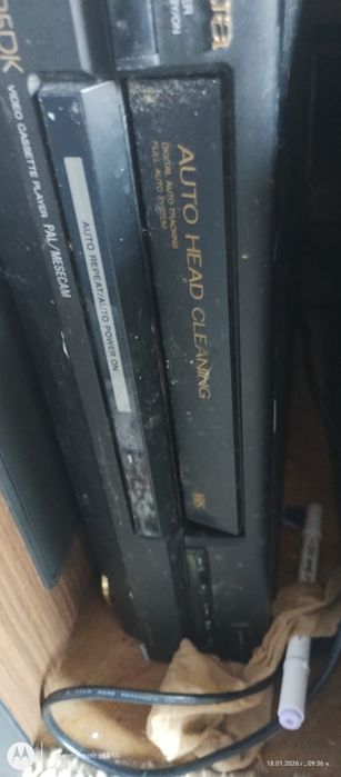 Субуфер, две видео vhs и две тонколони