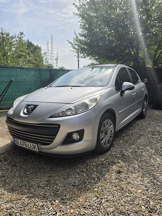 Vând PEUGEOT 207 HDI Stare foarte buna. Vopsea originală