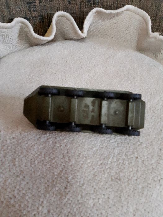 Продам БТР металлический тяжелый