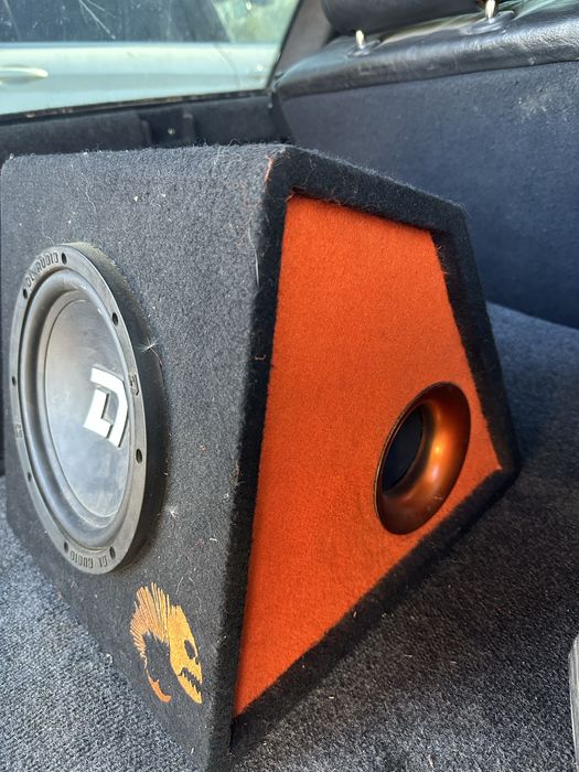Продам Сабвуфер DL Audio Пиранья а8