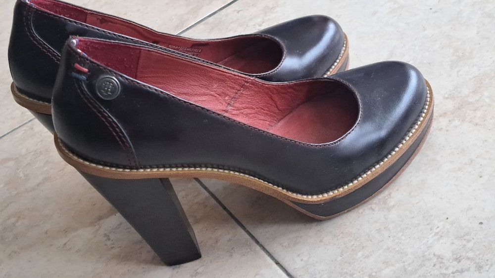 Дамски оригинални обувки Tommy Hilfiger кожа!!!