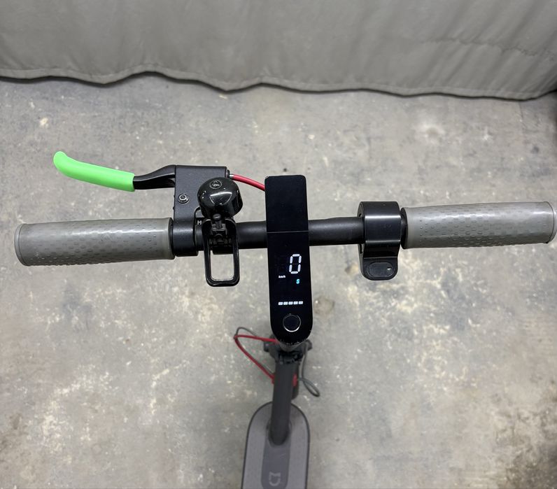 Электросамокат.