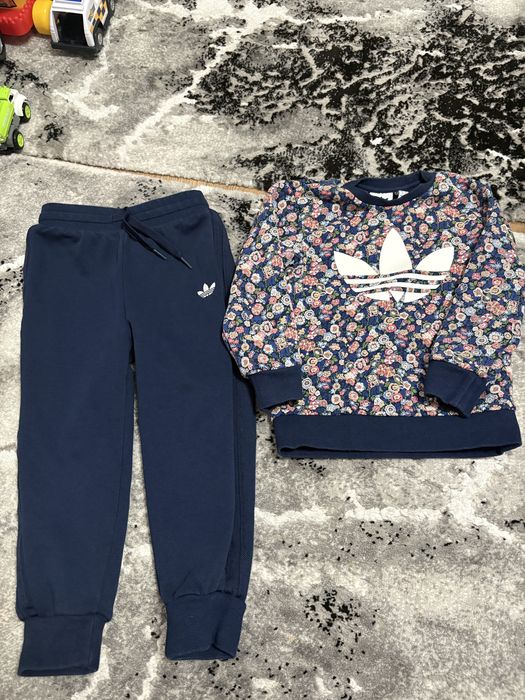 Trening Adidas 104