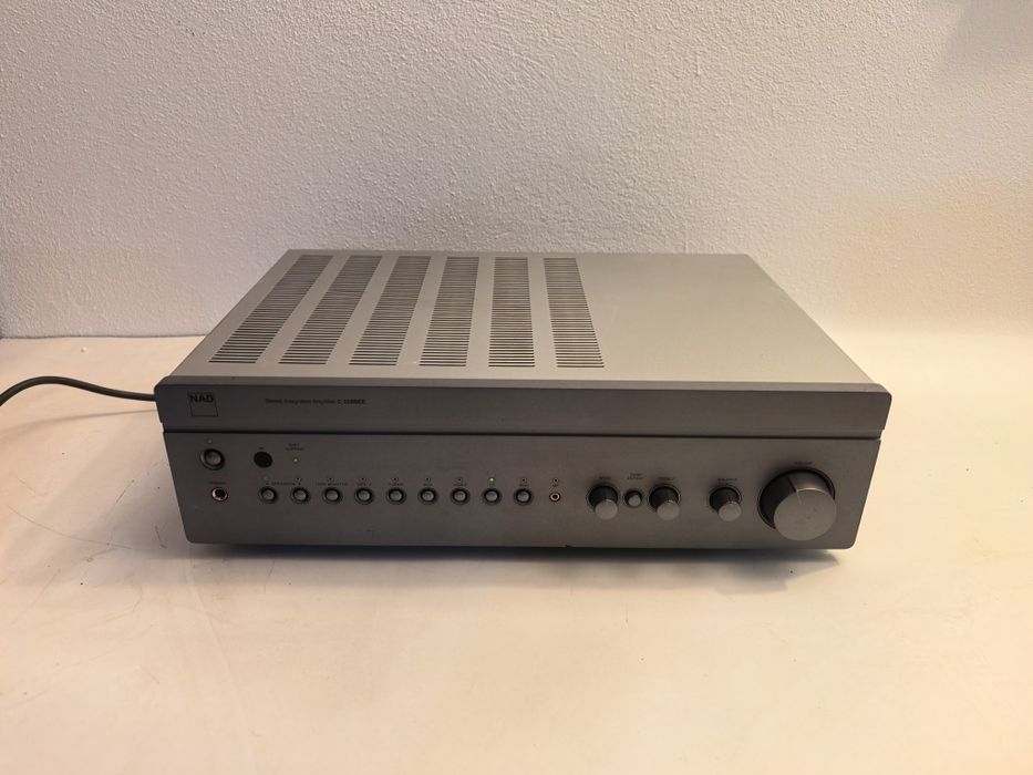 Amplificator NAD C 355 BEE statie