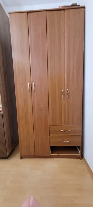 Продам мебель и люстры (б/у, недорого, самовывоз)