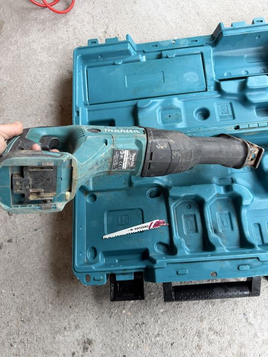 Makita DJR186 Саблен трион
