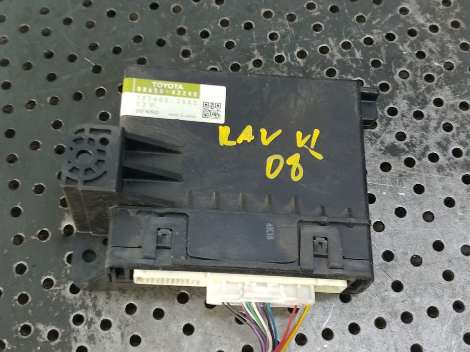 Modul amplificator clima toyota rav-4 3 2008 88650-42240 177600-2683