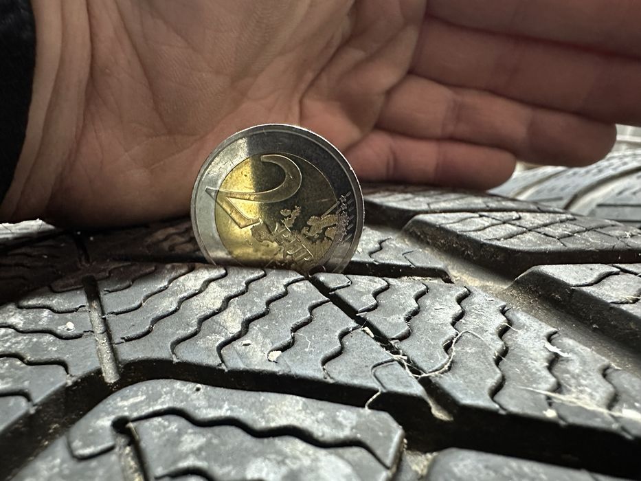 Гуми Pirelli sottozero 3 235/40 R19