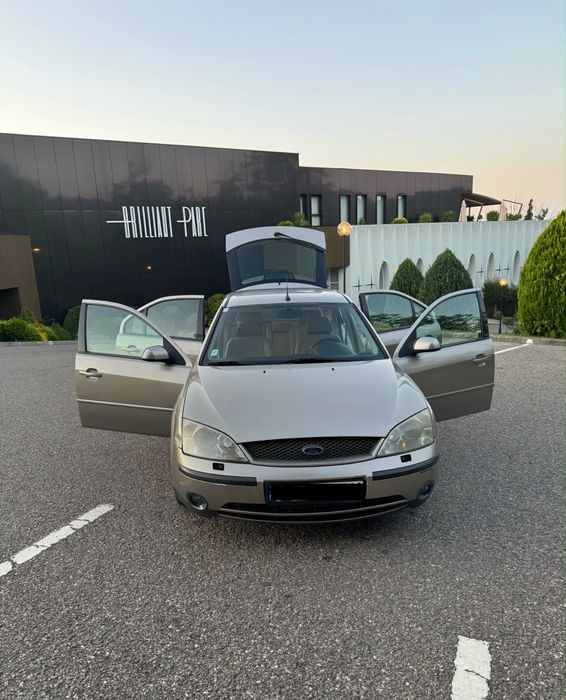 Vând Ford Mondeo
