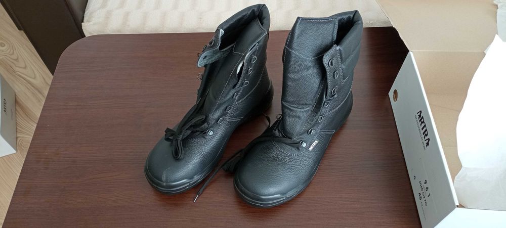 Продавам нови кубинки