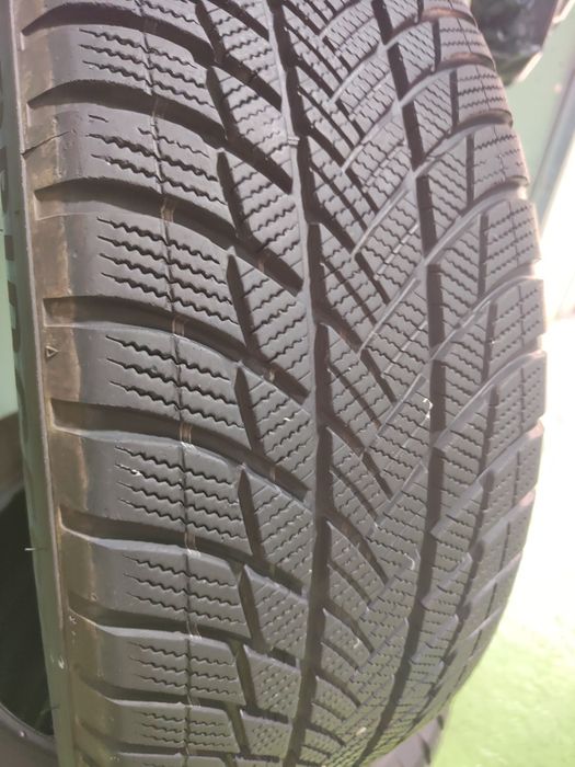 4 бр зимни 225/60/17 Bridgestone Дот 2023г