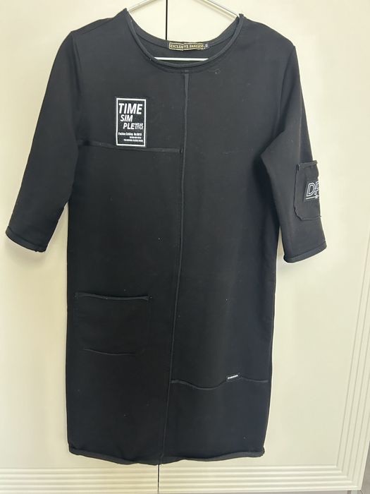 Платье 3000 тг 36 размер