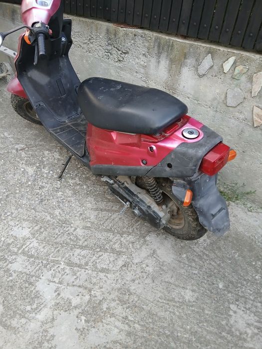 Vând schimb scuter cu capre
