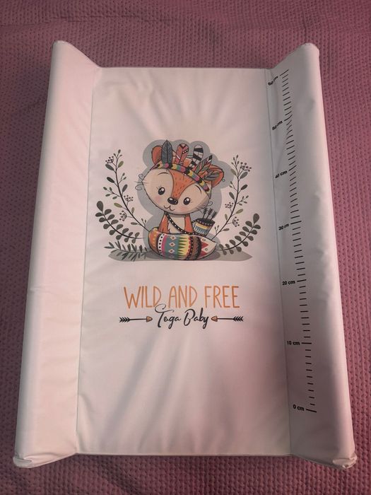 Подложката за повиване Chipolino Wild & Free