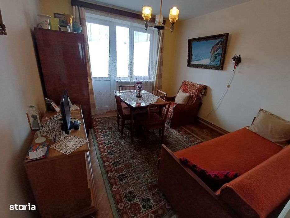 Unirii, zona Casa Vacantei, 3 camere, etaj 2 — fotografia 3