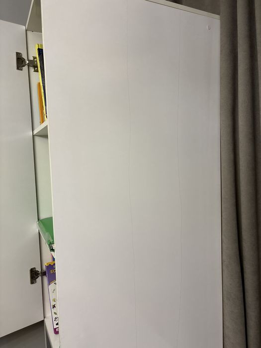 Стол с шкафчиками