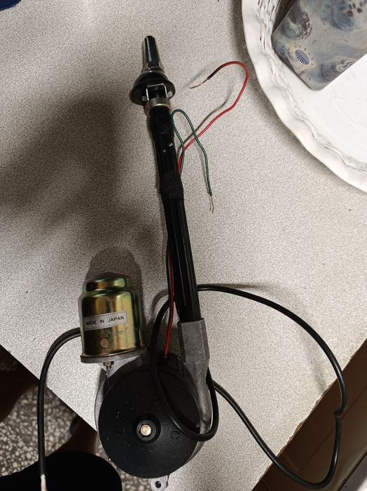 Set ani 80 casetofon+boxe+antenă stare perfectă de funcționare