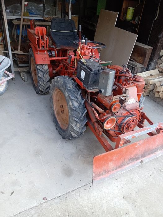 Vând tractoras pasquali 4x4 diesel