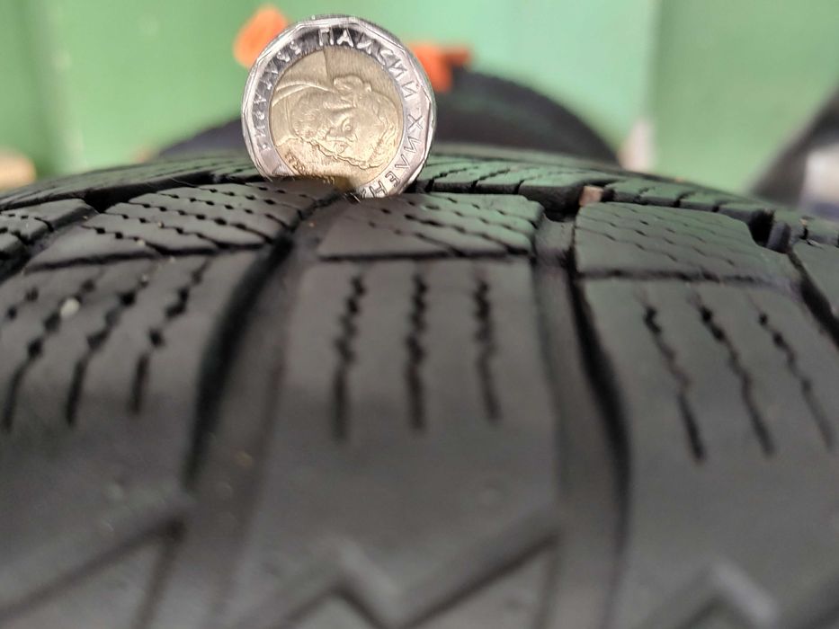 Комплект зимни гуми