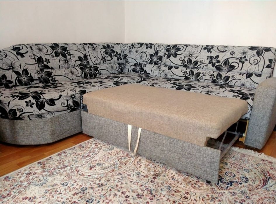 Диван в отличном состоянии