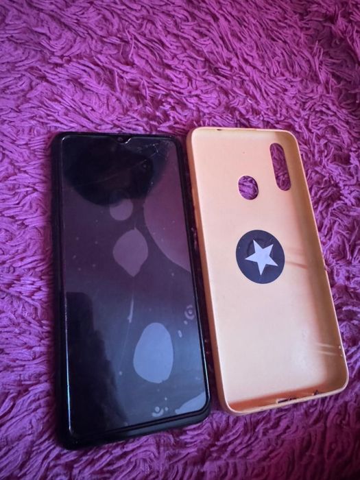 Телефон Самсунг A20s