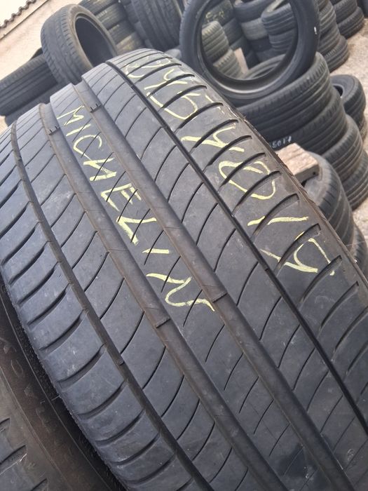 245 40 19 Michelin 2бр летни