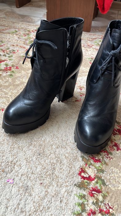 Сапоги весенние кожаные