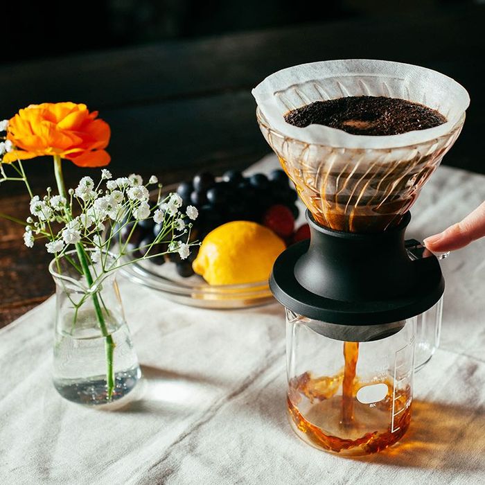 Hario V60 Switch — дрипер immersion + pour-over, стъкло, 02 (включва 40 филтъра)