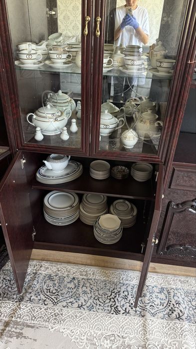 Продам горку в гостинную